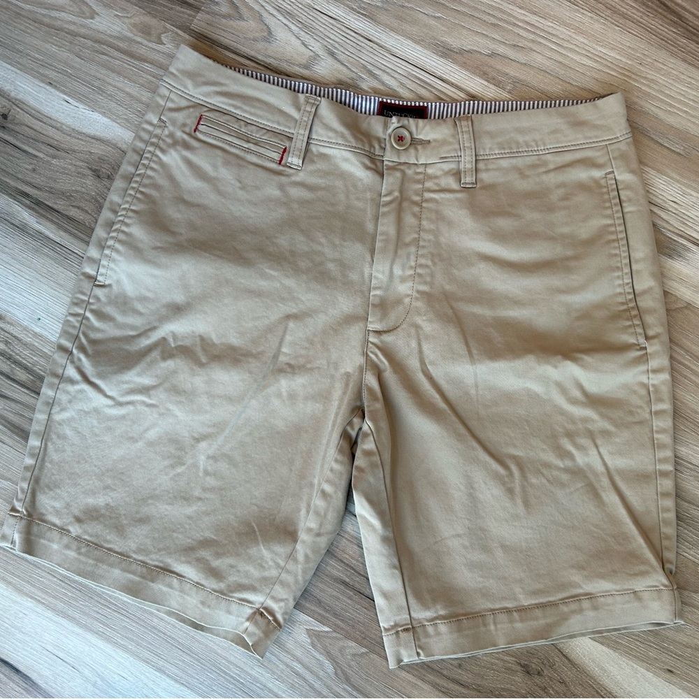 UnTUCKit Men’s Khaki Chino Shorts Size 30, 9 Inch Inseam